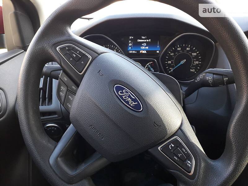 Хетчбек Ford Focus 2016 в Дніпрі
