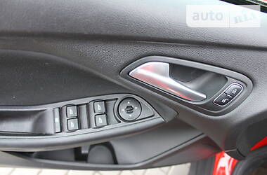 Седан Ford Focus 2016 в 