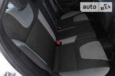 Хетчбек Ford Focus 2013 в 