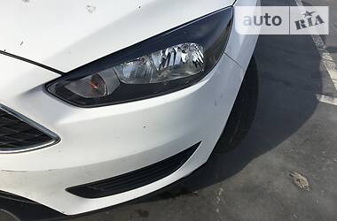 Седан Ford Focus 2015 в 