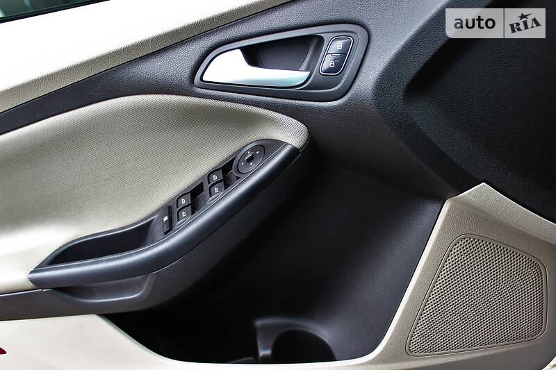 Седан Ford Focus 2015 в Одесі
