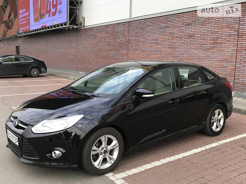 Седан Ford Focus 2013 в 