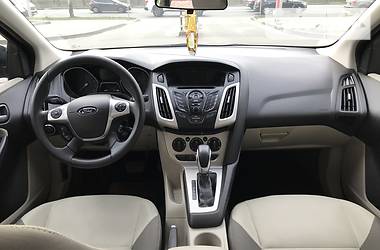 Седан Ford Focus 2013 в 
