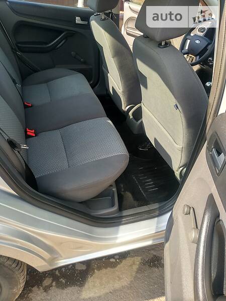 Седан Ford Focus 2005 в Виннице
