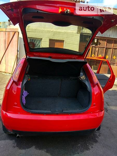 Хетчбек Ford Focus 1998 в Дрогобичі