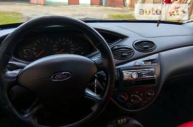Хетчбек Ford Focus 1998 в 
