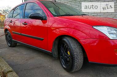 Хетчбек Ford Focus 1998 в 