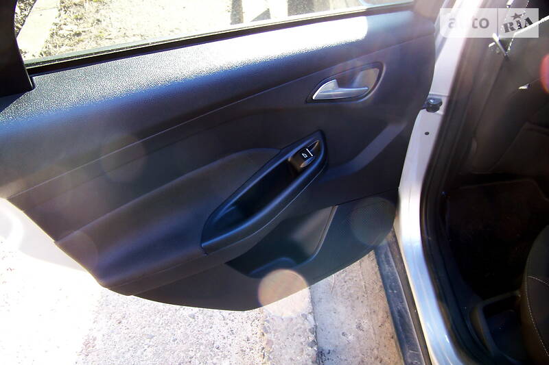 Універсал Ford Focus 2015 в Львові фото 29 Універсал Ford Focus 2015 в Львові
