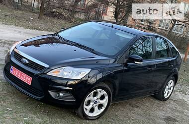 Хэтчбек Ford Focus 2011 в Житомире