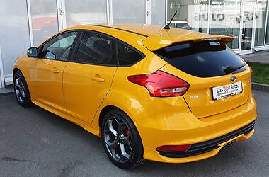 Хетчбек Ford Focus 2017 в 