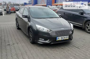 Седан Ford Focus 2015 в 