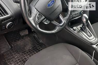 Седан Ford Focus 2015 в 