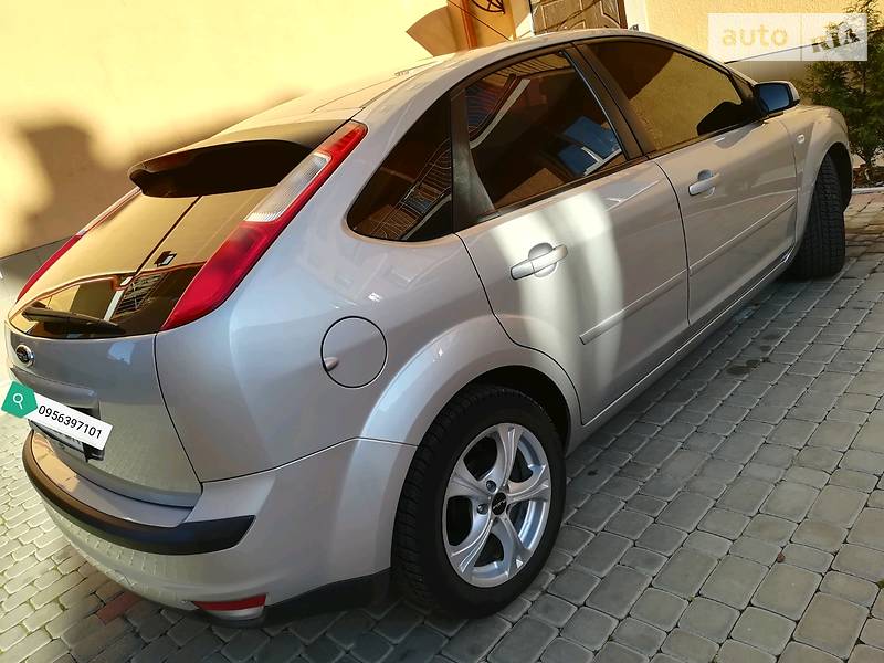 Хэтчбек Ford Focus 2007 в Мукачево