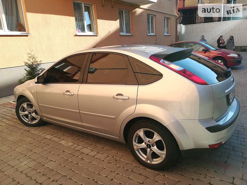Хэтчбек Ford Focus 2007 в Мукачево