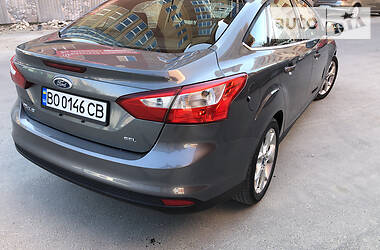 Седан Ford Focus 2011 в 