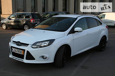 Седан Ford Focus 2011 в 