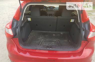 Хетчбек Ford Focus 2014 в 
