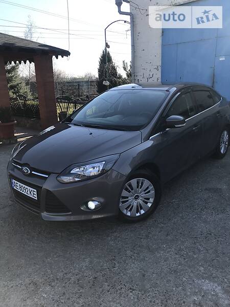 Седан Ford Focus 2012 в 