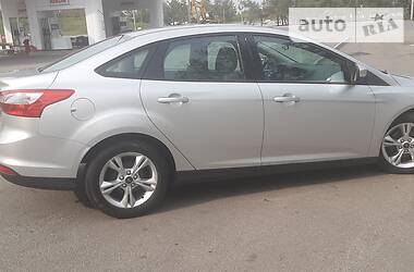 Седан Ford Focus 2014 в 