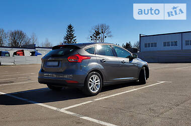 Хетчбек Ford Focus 2016 в 