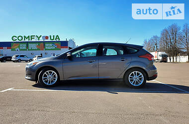 Хетчбек Ford Focus 2016 в 