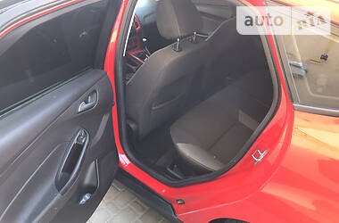 Хетчбек Ford Focus 2014 в 