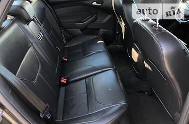 Седан Ford Focus 2016 в 