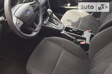 Седан Ford Focus 2015 в 