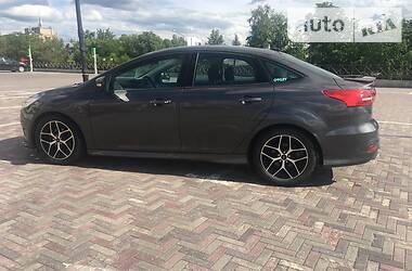 Седан Ford Focus 2015 в 