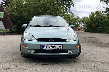 Универсал Ford Focus 2000 в Ровно