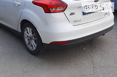 Хетчбек Ford Focus 2016 в 