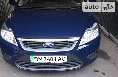 Хэтчбек Ford Focus 2010 в Ромнах