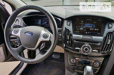 Хэтчбек Ford Focus 2014 в Киеве