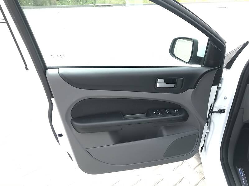 Універсал Ford Focus 2010 в Івано-Франківську