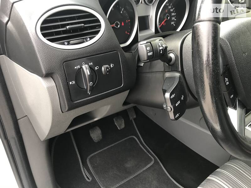 Універсал Ford Focus 2010 в Івано-Франківську