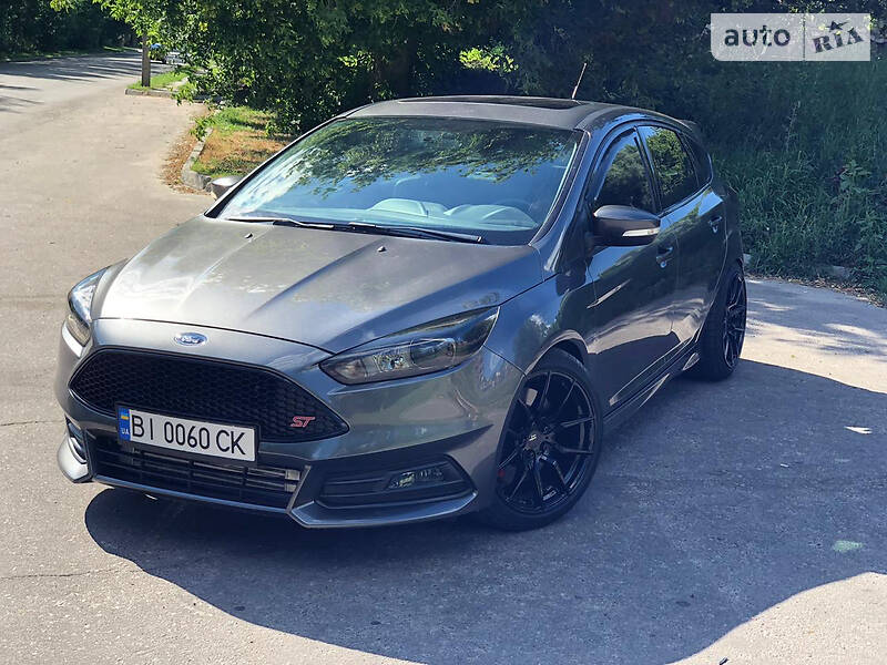 Хетчбек Ford Focus 2015 в Полтаві