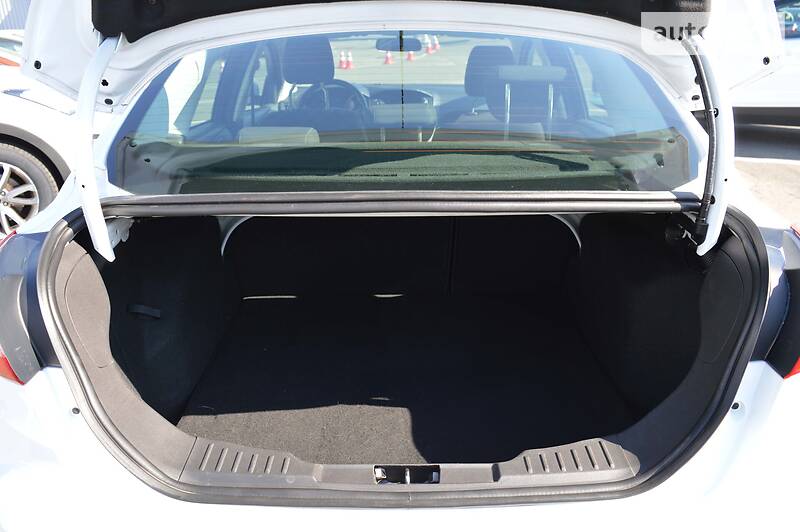 Седан Ford Focus 2015 в Києві фото 13 Седан Ford Focus 2015 в Києві