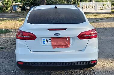 Седан Ford Focus 2015 в Кривом Роге