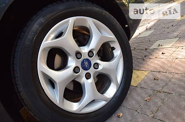 Універсал Ford Focus 2011 в 