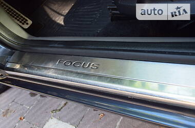 Універсал Ford Focus 2011 в 