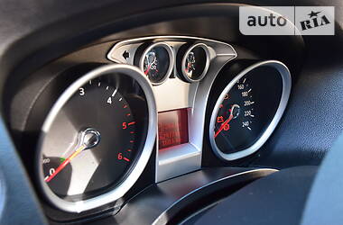 Універсал Ford Focus 2011 в 