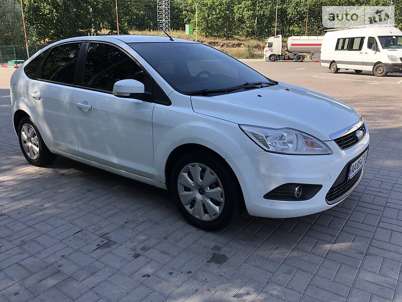 Хетчбек Ford Focus 2010 в Києві фото 8 Хетчбек Ford Focus 2010 в Києві
