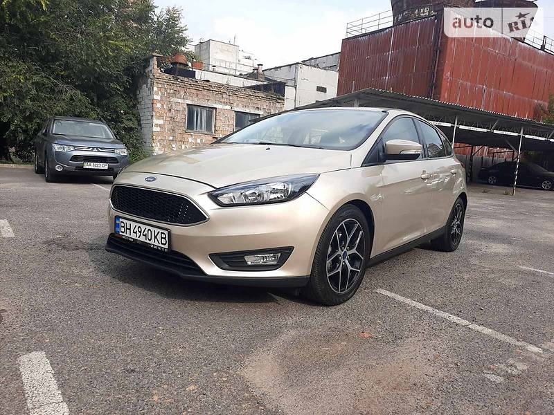 Хэтчбек Ford Focus 2016 в Киеве