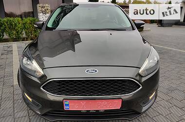 Хэтчбек Ford Focus 2015 в Стрые