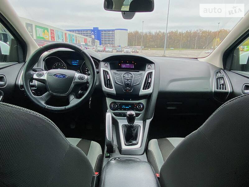 Хэтчбек Ford Focus 2011 в Киеве