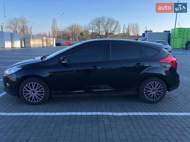 Хэтчбек Ford Focus 2012 в Николаеве