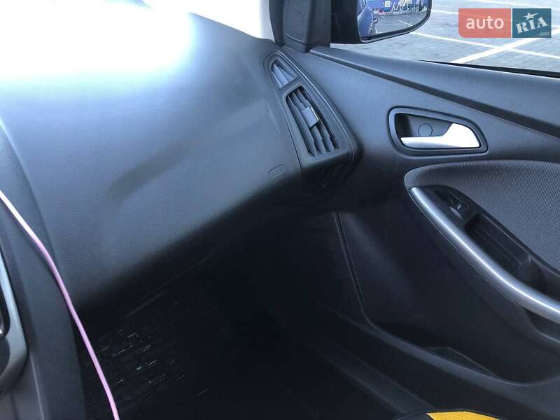 Хэтчбек Ford Focus 2012 в Николаеве