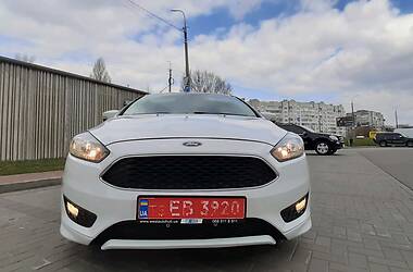 Седан Ford Focus 2015 в Луцке