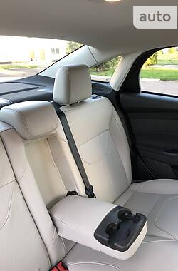 Седан Ford Focus 2015 в 