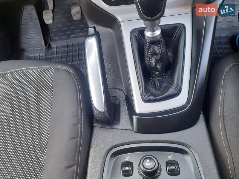 Хэтчбек Ford Focus 2013 в Казатине